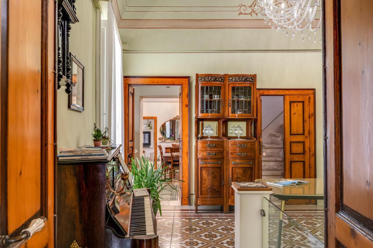 Bed and Breakfast Palazzo Stunis - Dimora Di Charme Остуни Экстерьер фото